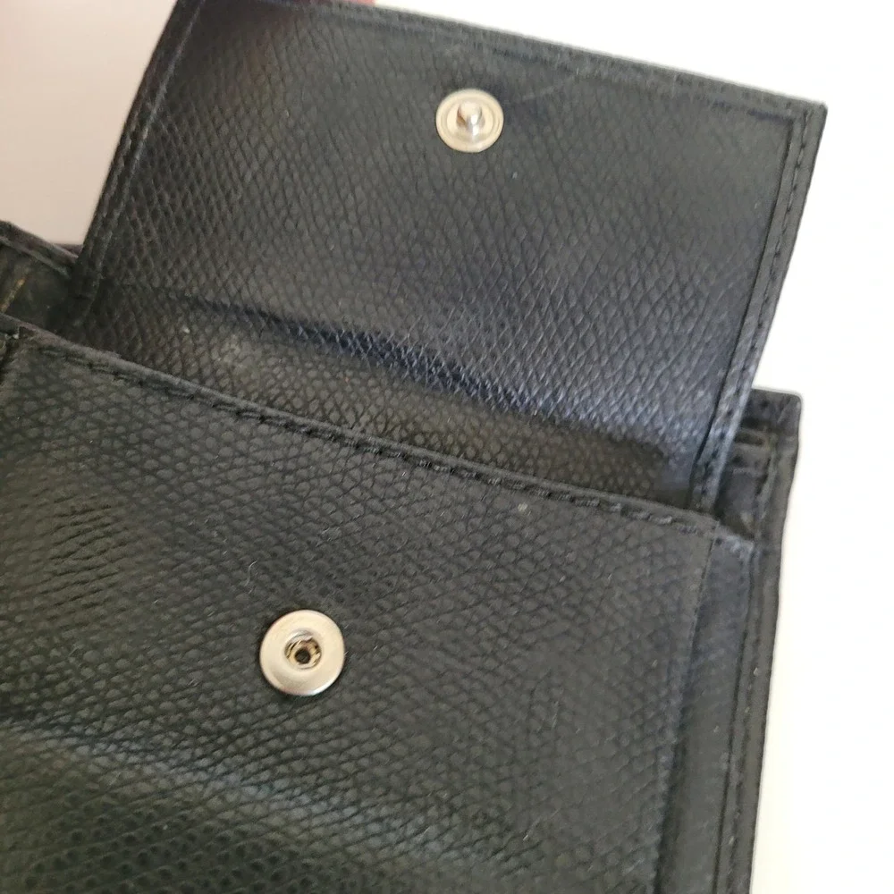Emporio Armani Mens Black Pebbled Leather Bifold Wallet with Coin Pocket Logo